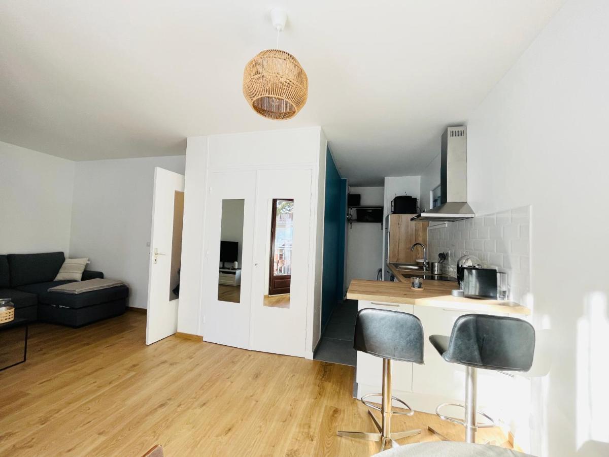 Le Clos Des Trolles - Hauteurs D'annecy Appartement *